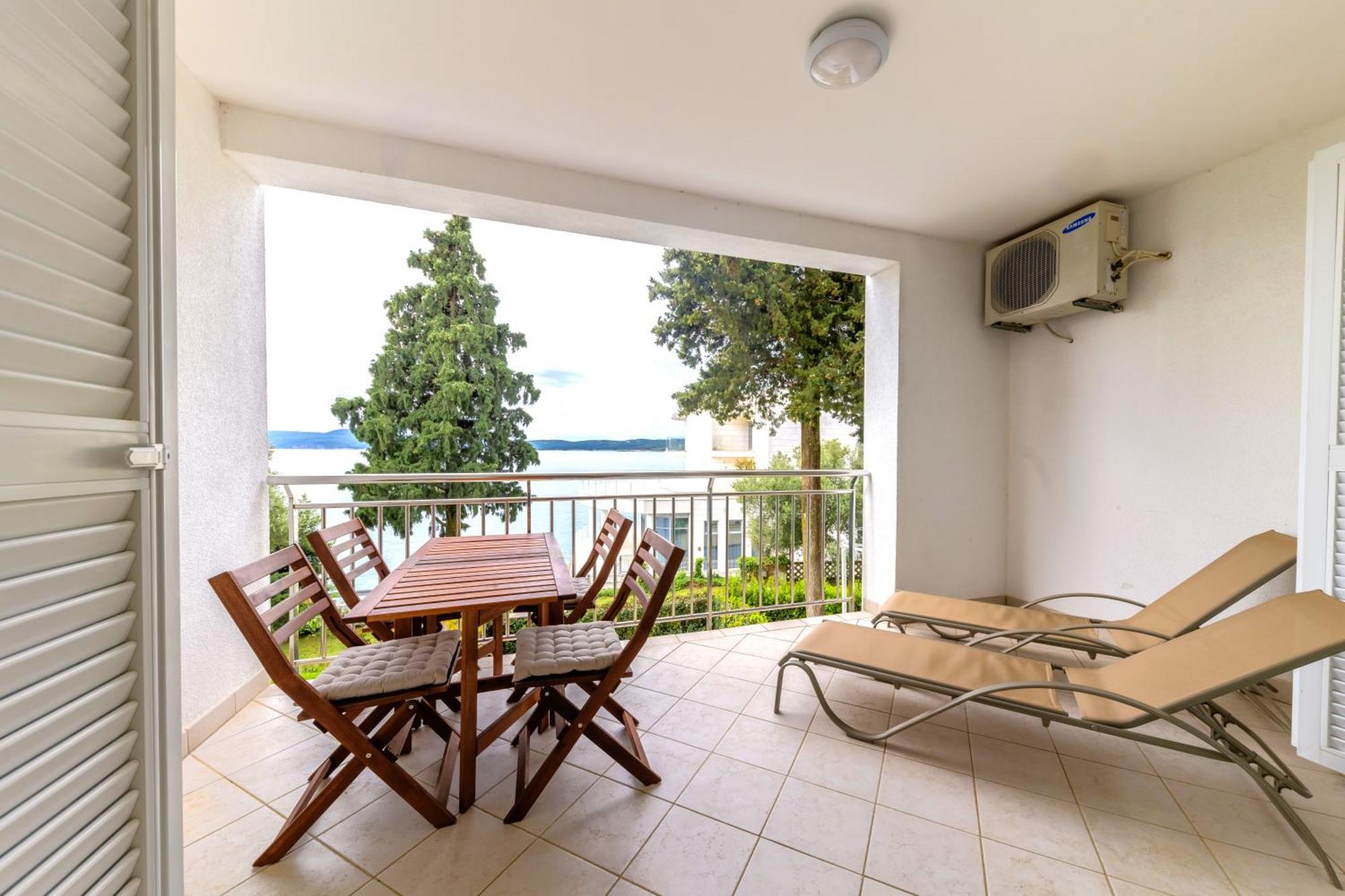 Apartmani Heta Alagic I Selce Exterior foto
